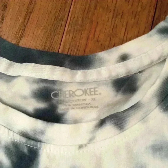 New! Tie dye 5 Seconds of Summer T-shirt - Picture 3 of 3